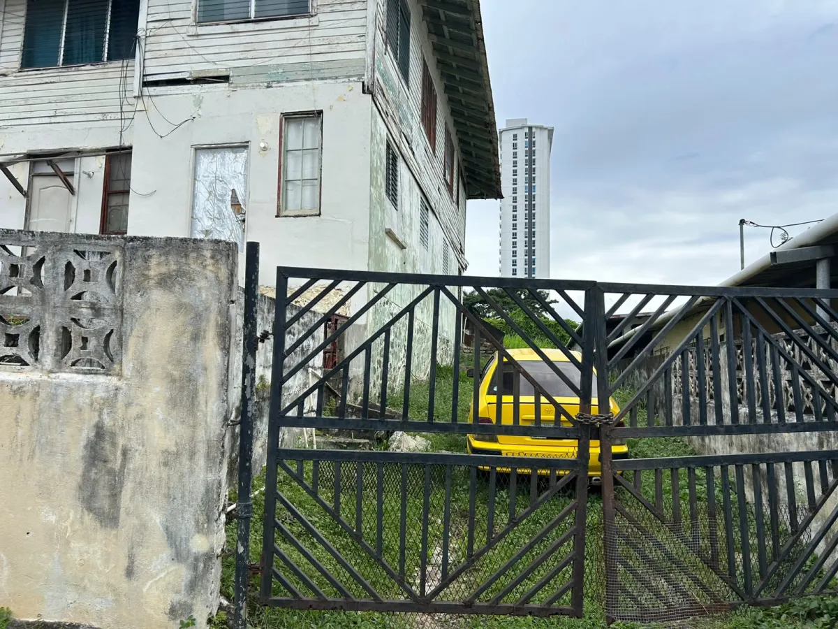 LAND FOR SALE IN RÍO ABAJO, ZONING 1R4/R4