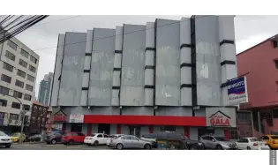COMMERCIAL BUILDING FOR SALE IN CALIDONIA