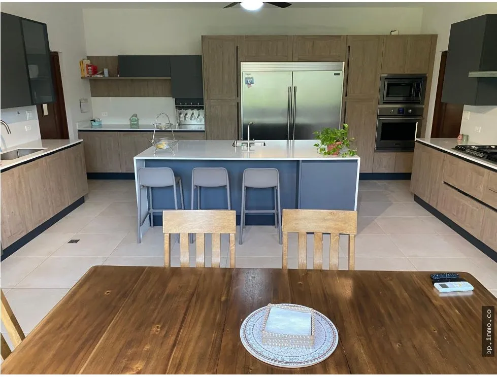 SE VENDE CASA EN LOS SENDEROS, CAMINO DE CRUCES
