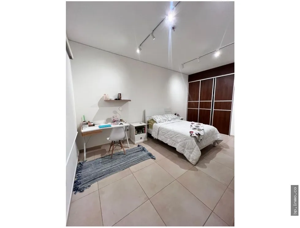 SE VENDE CASA EN LOS SENDEROS, CAMINO DE CRUCES