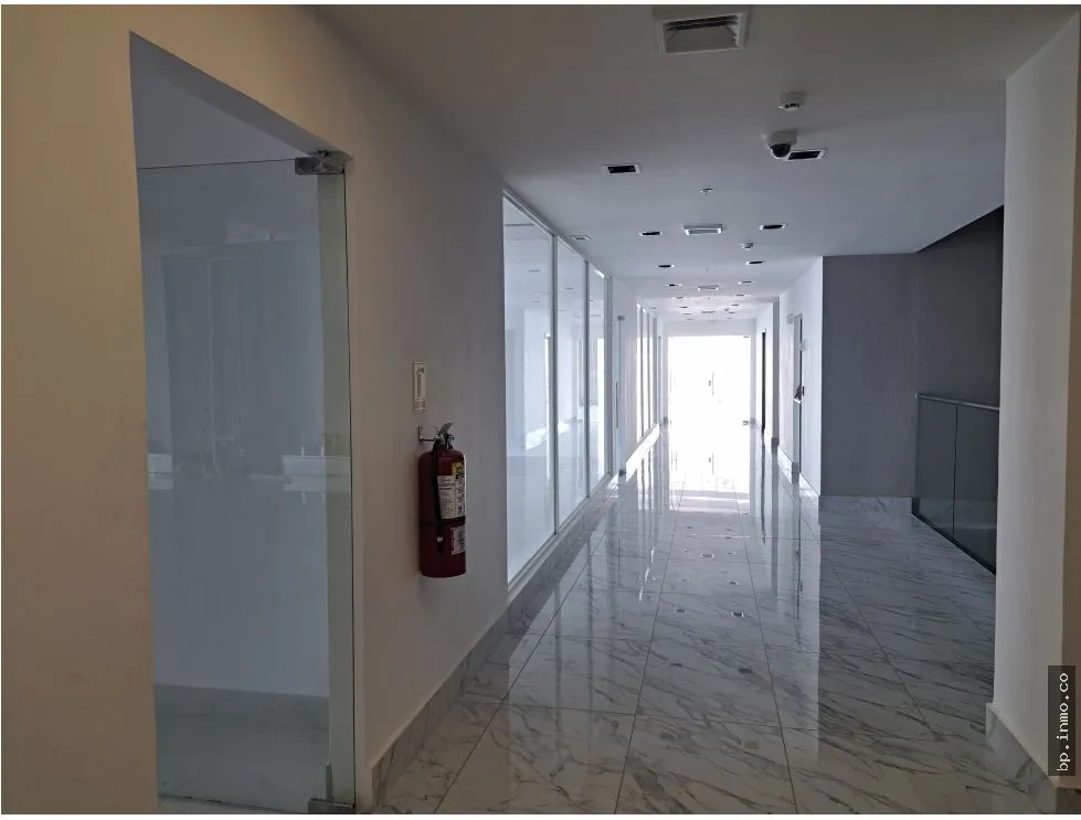 SE ALQUILAN OFICINAS EN THE TOWERS BUSINESS PLAZA