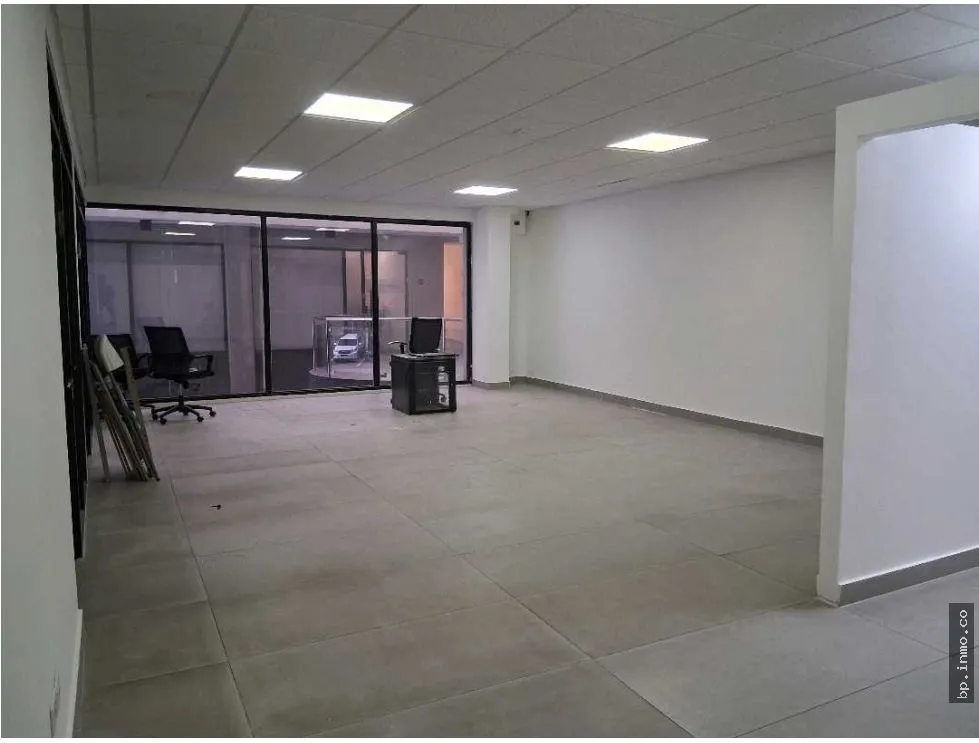 FOR RENT: 90 m² Commercial Space in Punta Paitilla