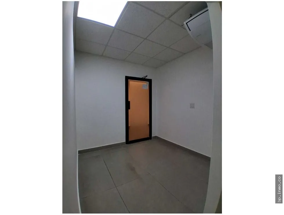 FOR RENT: 90 m² Commercial Space in Punta Paitilla