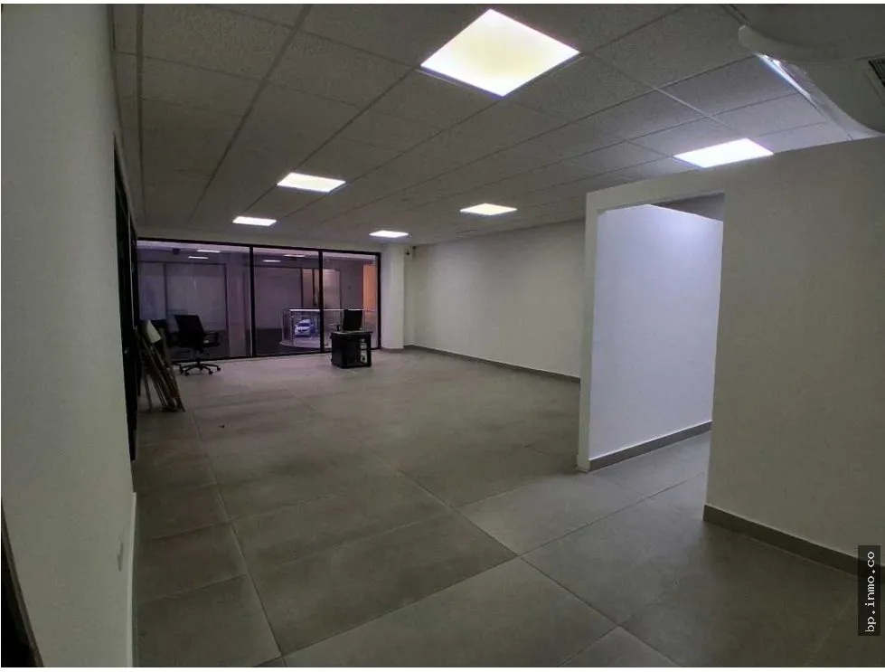FOR RENT: 90 m² Commercial Space in Punta Paitilla