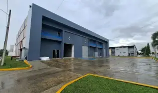 Juan Díaz Warehouse Available