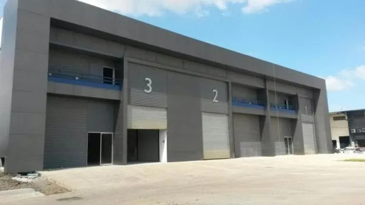 Juan Díaz Warehouse Available