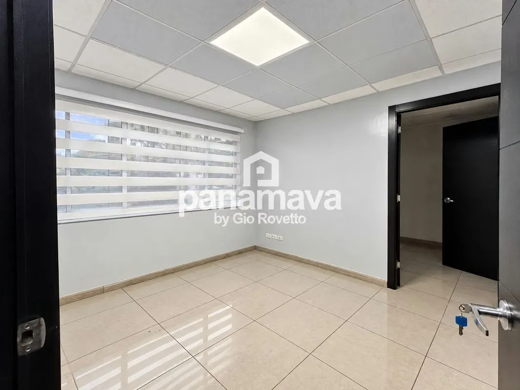 Commercial Space for Rent - La Paz Avenue, Betania