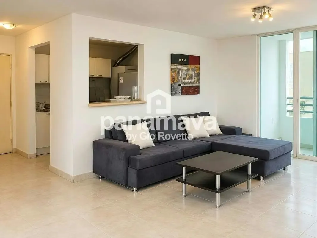 Apartment for Sale in Edison Park