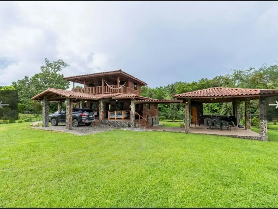 RANCH-STYLE HOUSE FOR SALE IN ANTON VALLEY, COCLÉ