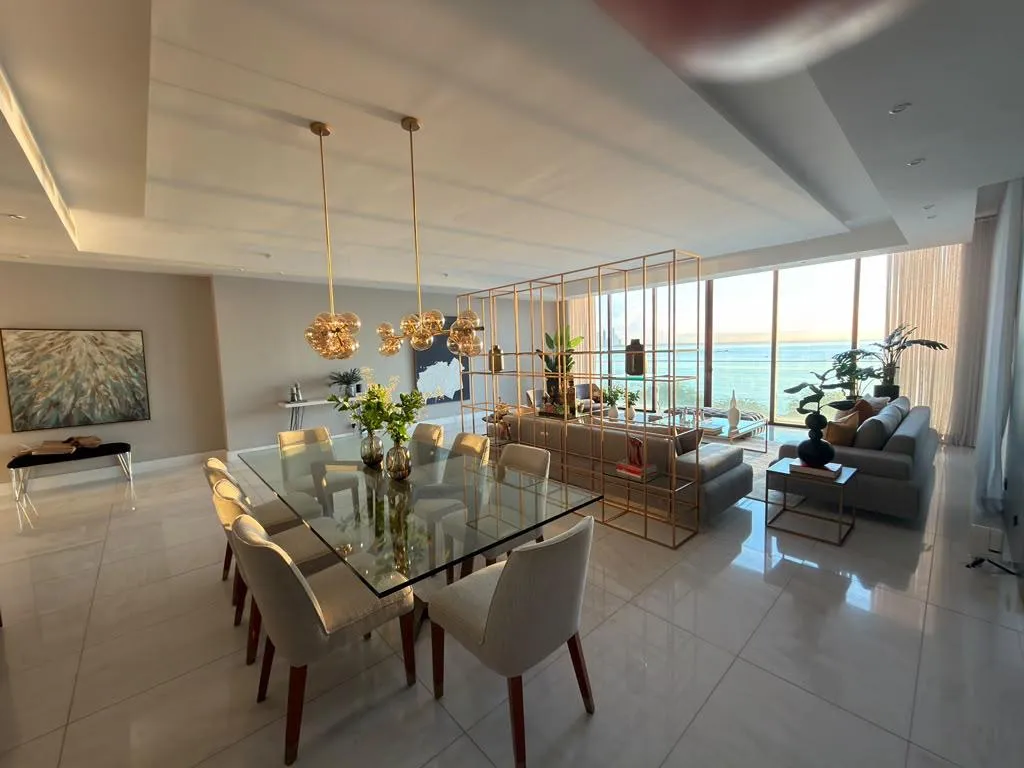 Venta de Apartamento Lujoso Amoblado en Punta Pacífica