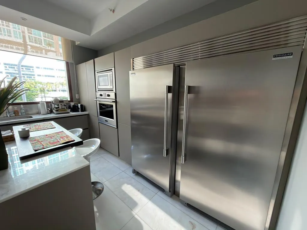 Venta de Apartamento Lujoso Amoblado en Punta Pacífica