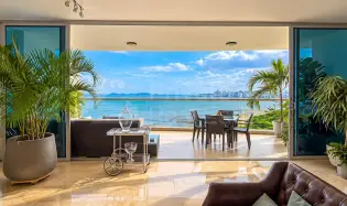 Appartement à Costa del Este à louer