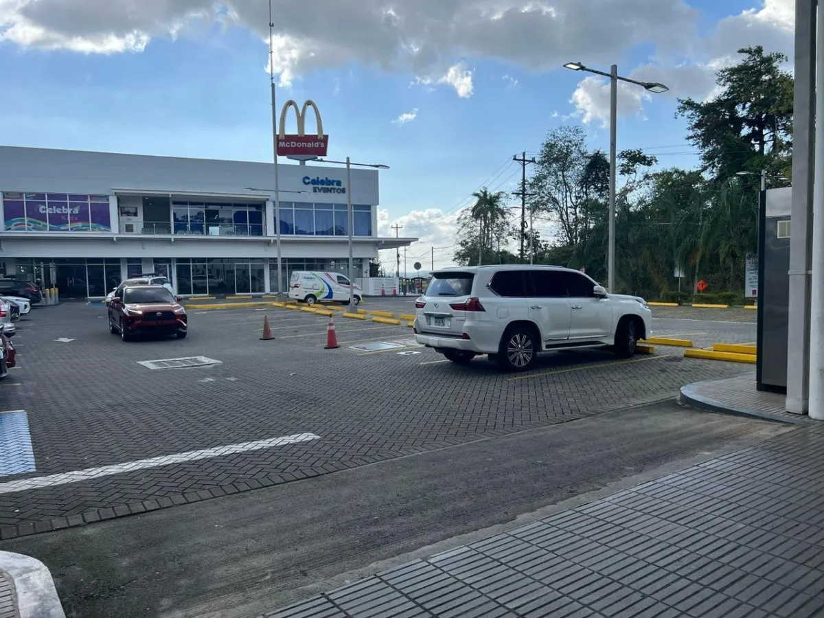Premises in Plaza Galera, Arraiján.