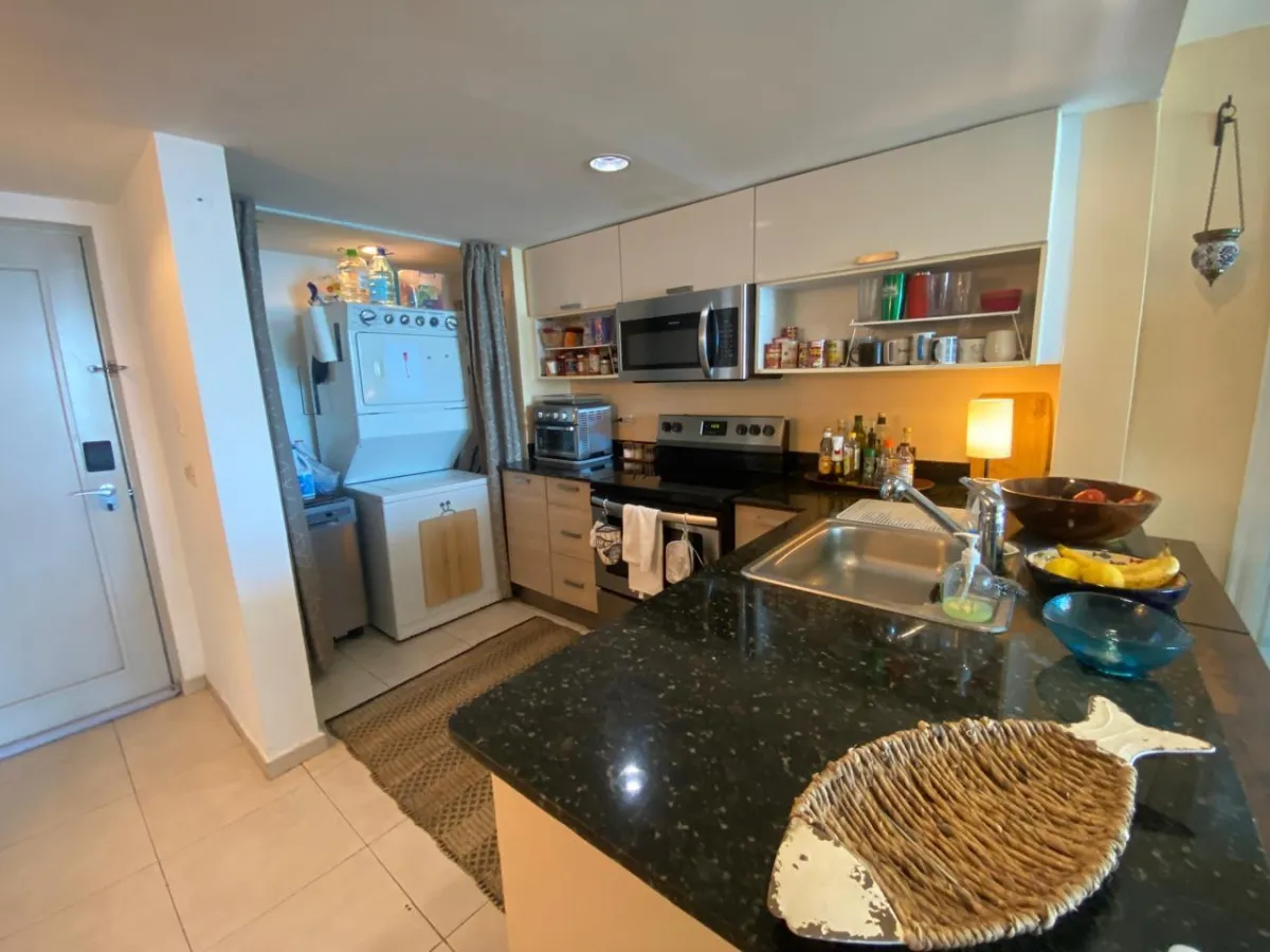 Oceanfront Apartment in Coronado Bay