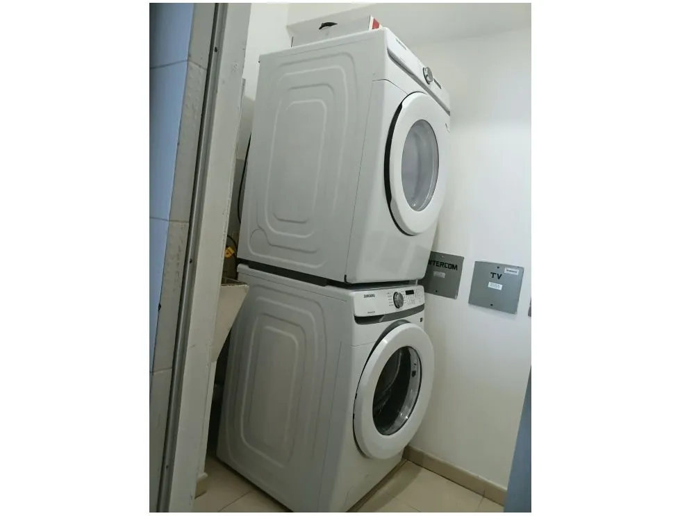 Furnished Apartment Rental - PH Grand Bay Tower, Ave. Balboa. JC