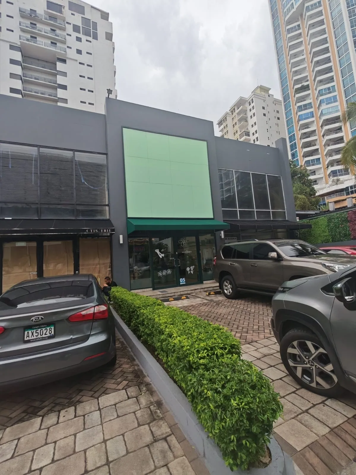 COMMERCIAL SPACE FOR LEASE IN SAN FRANCISCO, PANAMA