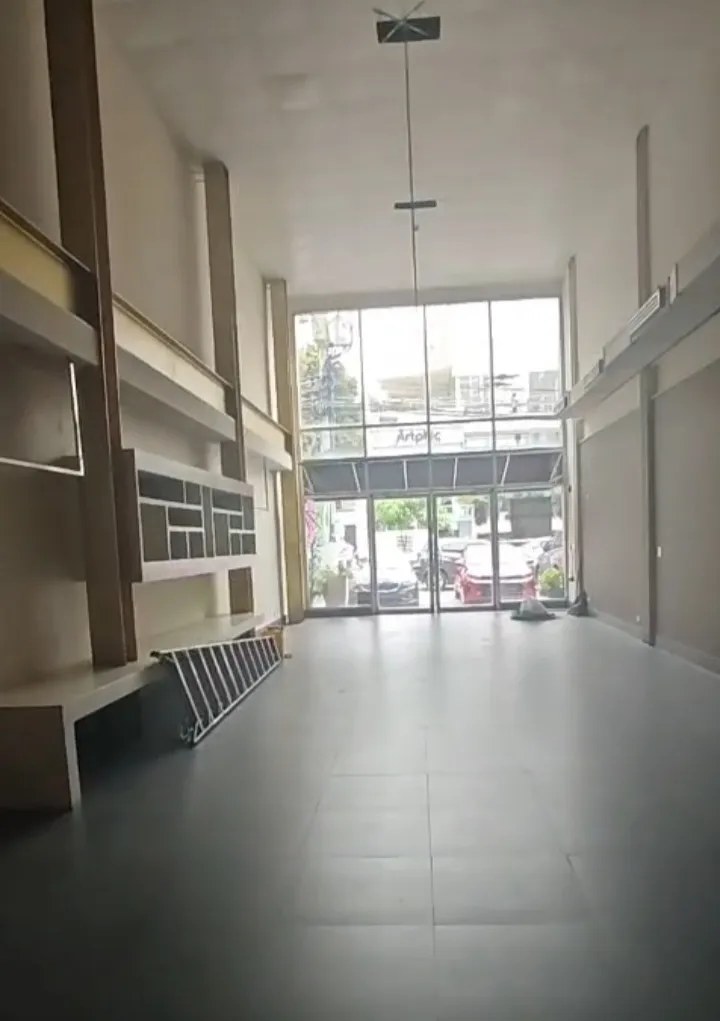 COMMERCIAL SPACE FOR LEASE IN SAN FRANCISCO, PANAMA