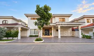 4-Bedroom Single-Family Home in Costa del Este, Toscana, Costa del Este